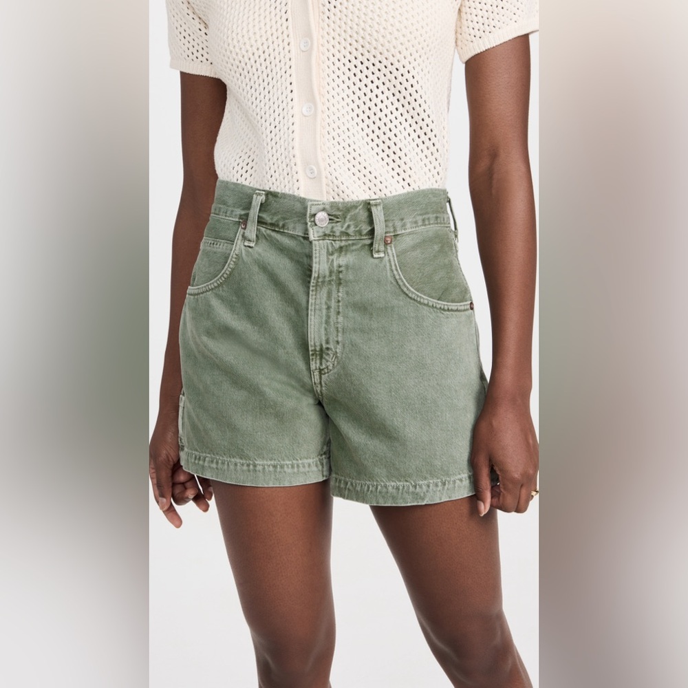 Agolde Magda Shorts in Salamander — size 28